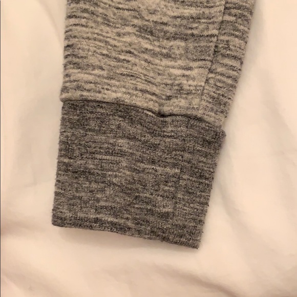 Victoria’s Secret (pink) quarter zip sweater - Picture 4 of 7